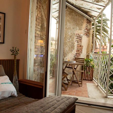 Molo Caracciolo Apartment Naples Luaran gambar
