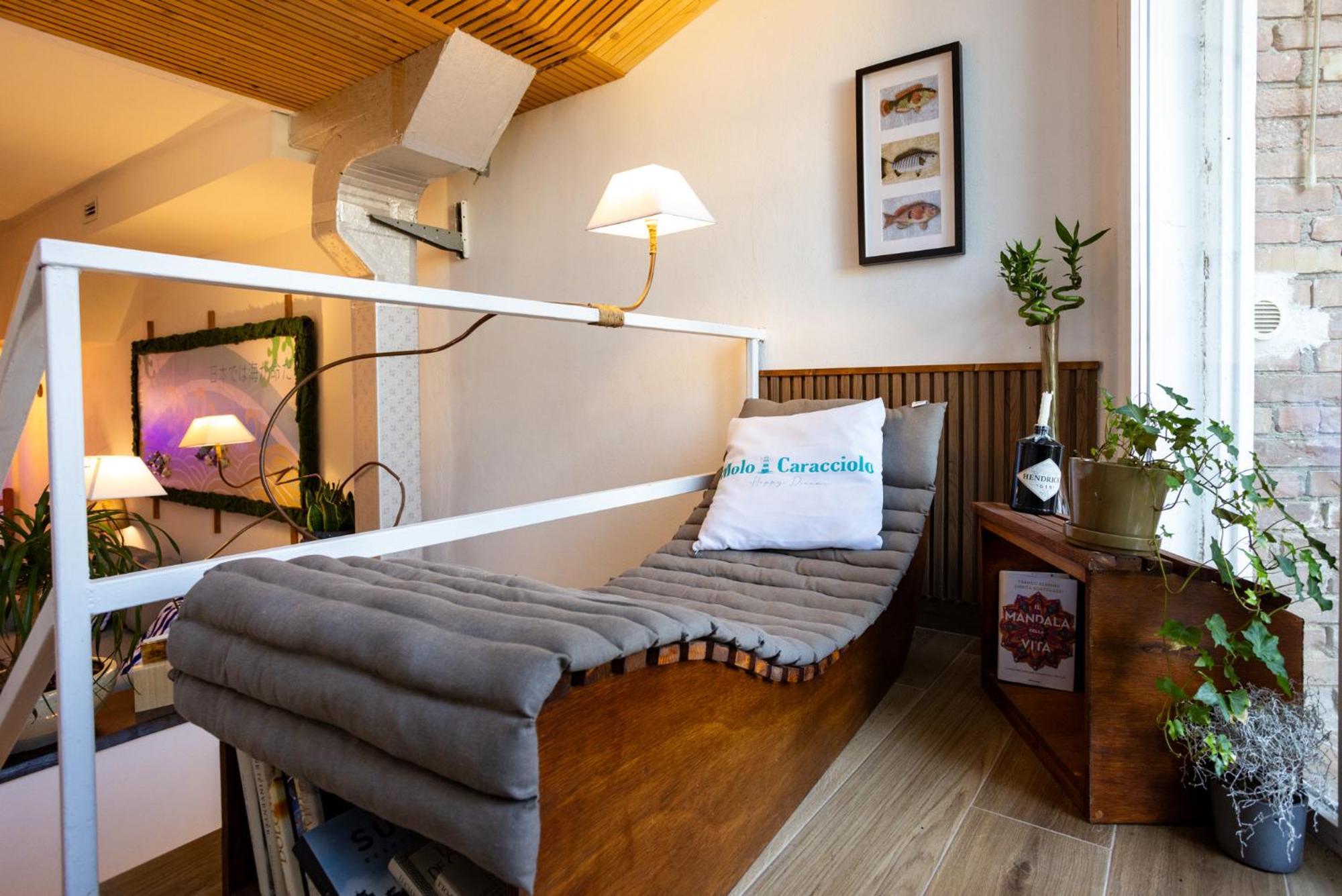 Molo Caracciolo Apartment Naples Luaran gambar